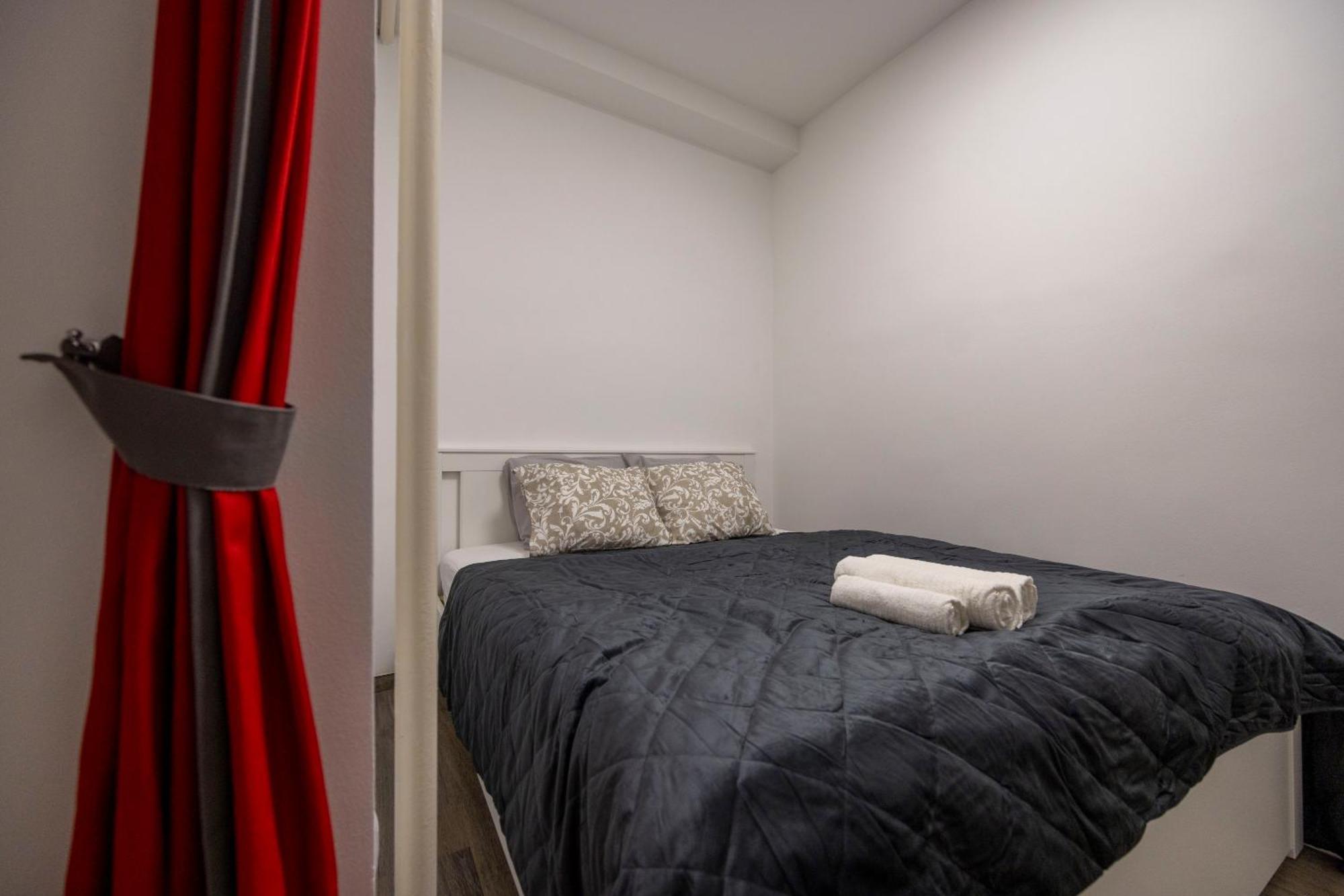 Deluxe Central Elizabeth Residence W/ 4Bedrm, 2Bathrm, 1Lvngrm Budapest Exteriör bild