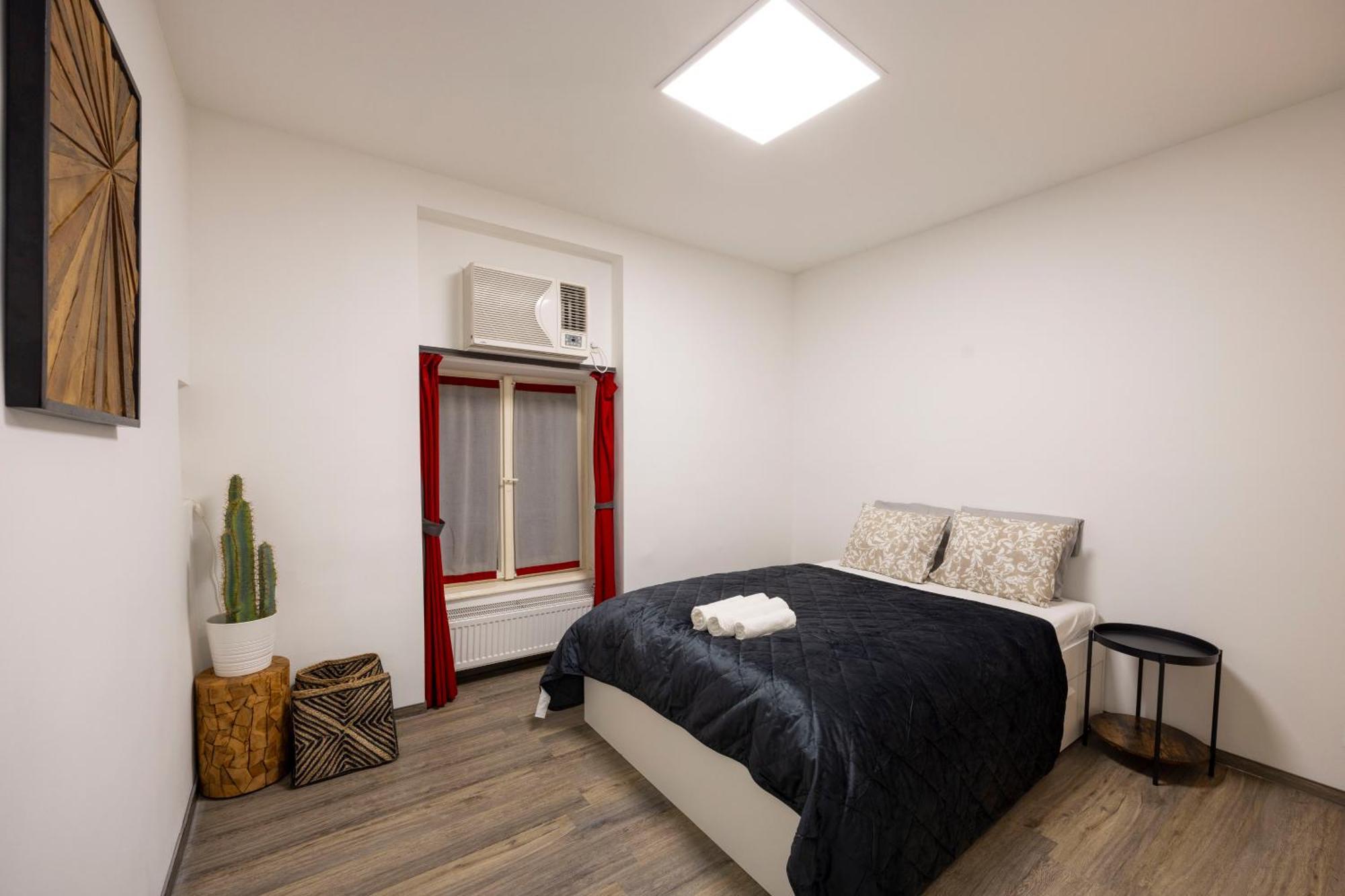 Deluxe Central Elizabeth Residence W/ 4Bedrm, 2Bathrm, 1Lvngrm Budapest Exteriör bild