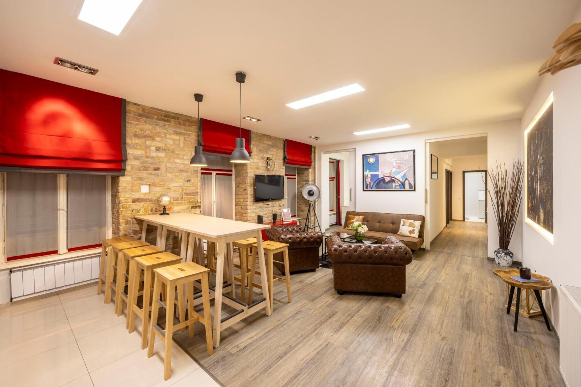 Deluxe Central Elizabeth Residence W/ 4Bedrm, 2Bathrm, 1Lvngrm Budapest Exteriör bild